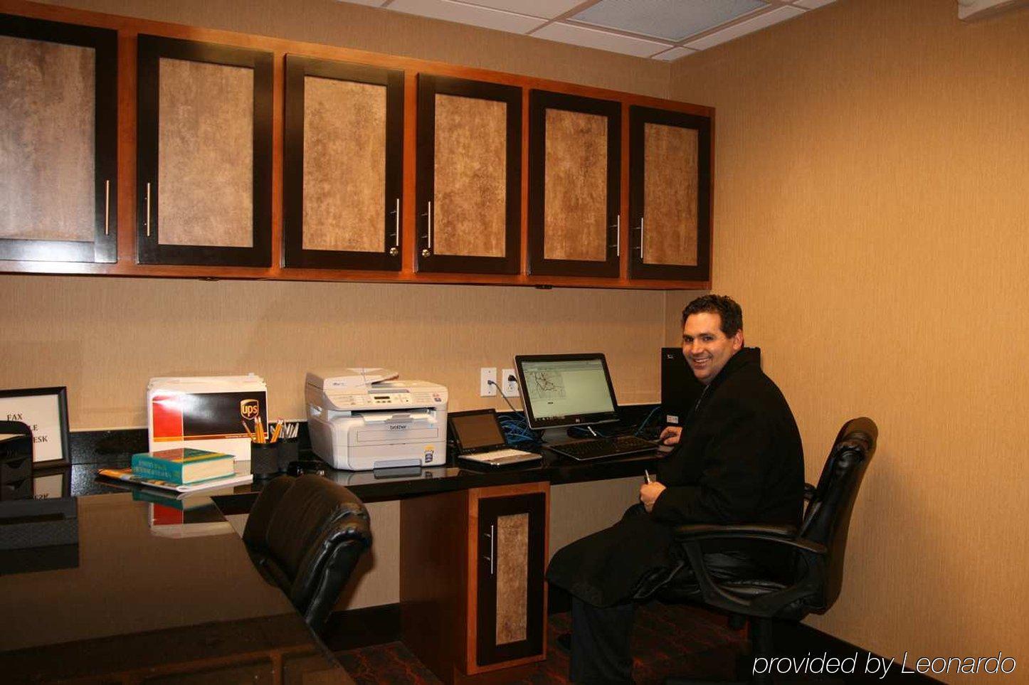 Hampton Inn & Suites New Castle, Pa Ανέσεις φωτογραφία